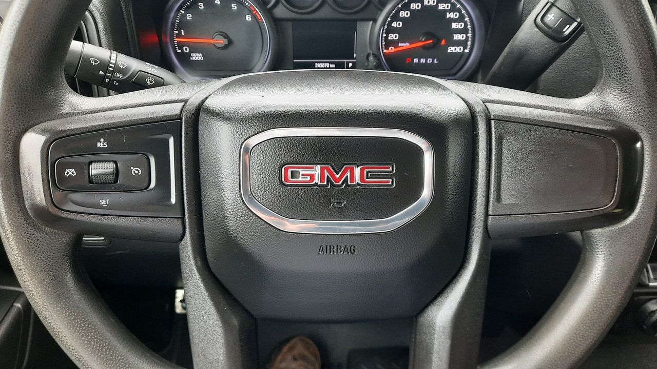 GMC Sierra 1500 2021 - Image 9
